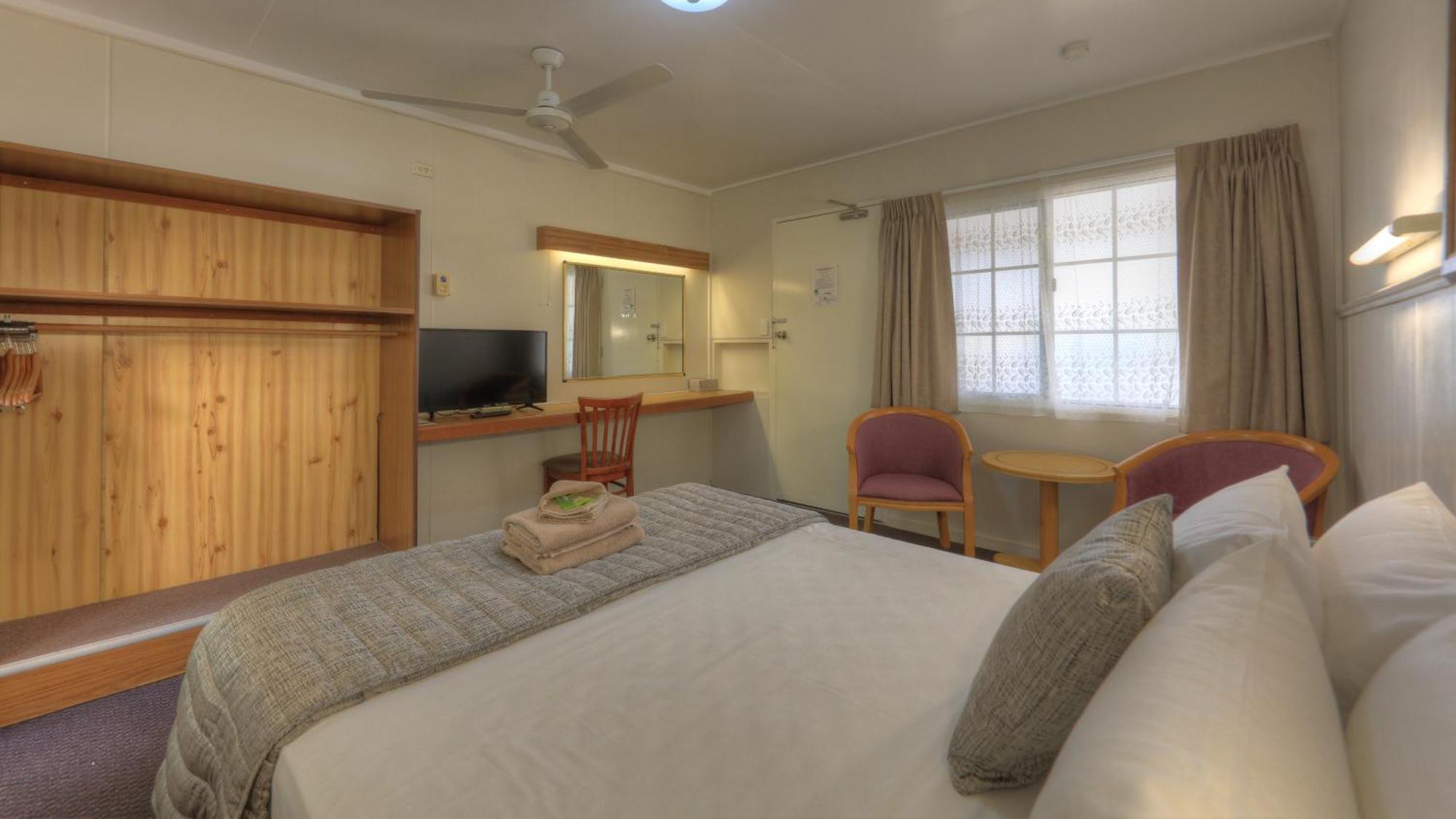 Atherton Hinterland Motel Room photo